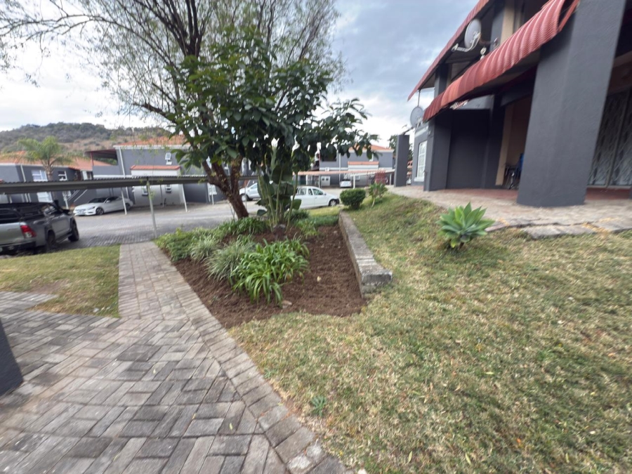 2 Bedroom Property for Sale in Safari Gardens North West